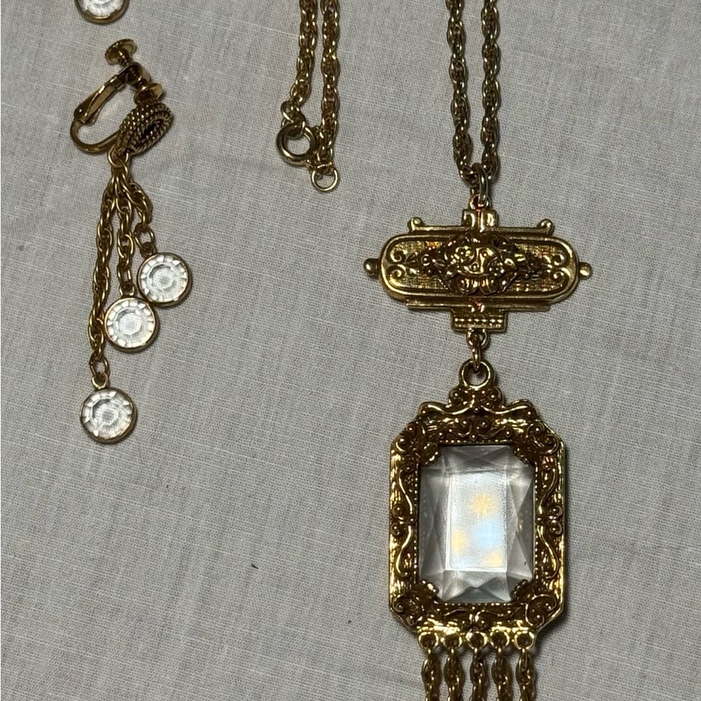 Vintage Goldette Glass Necklace & Earrings – Victorian Elegance - Picture 13 of 14